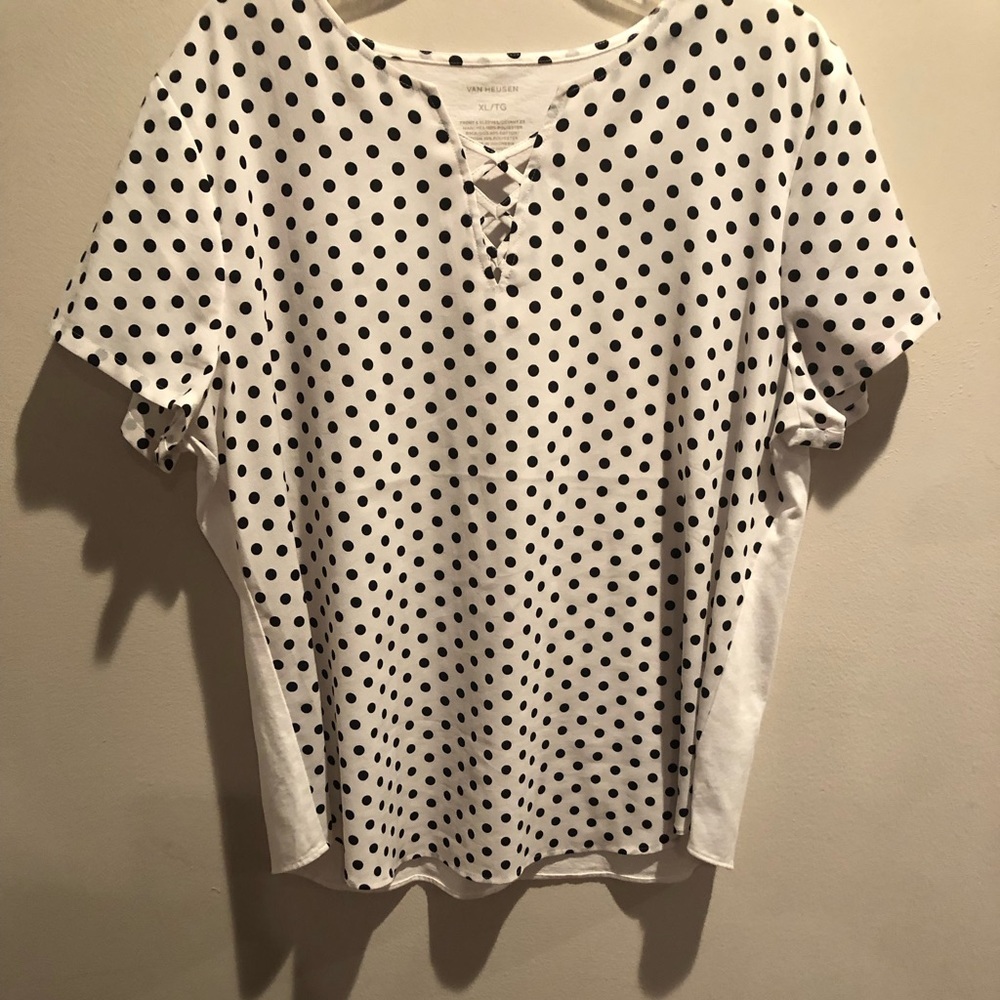 Van Heusen white with black polka dot short sleeve shirt